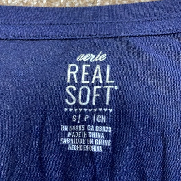 4/$24🦩 Aerie Real Soft Long Sleeve - Picture 2 of 9